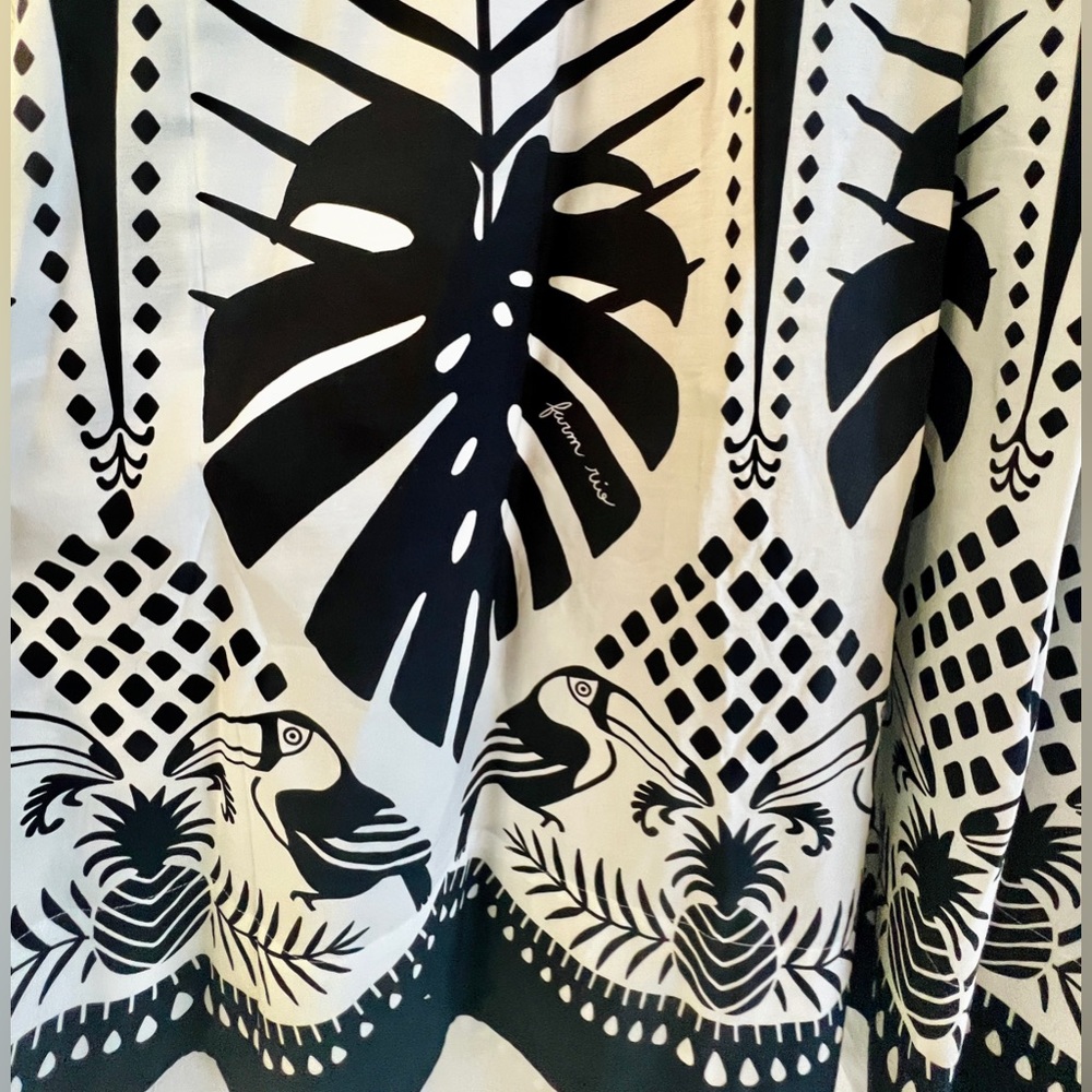 FARM Rio Black & White Tropical Leaf V‑Neck Maxi Dress - Picture 7 of 8